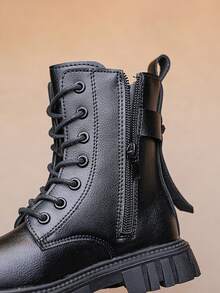 1 双幼儿女童中筒靴，纯色柔软漆皮 PU 皮革，金属扣装饰，内侧金属拉链，前部系带，圆头，厚底，防滑，可爱公主风格皮靴，适合女学生日常、校园、休闲、旅行、节日、秋冬新款 - 黑色 - 查看 6