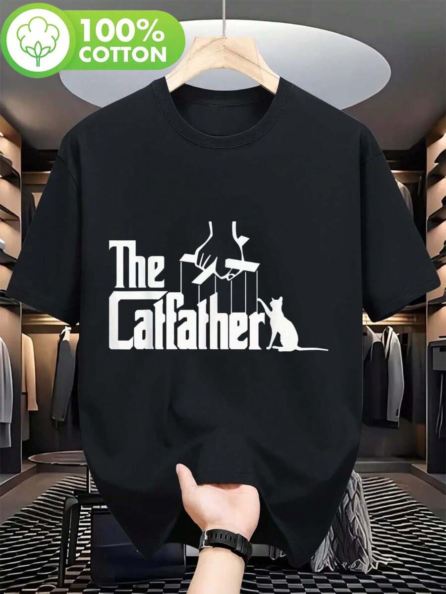 Camiseta Gráfica para Hombre; The Catfather; Casual; Cómoda de Manga Corta. Camisa de algodón transpirable con estampado único de gato. Cuello redondo suave para el verano. Regalo perfecto para amantes de los gatos. Disponible en negro. Blanco. Tallas S a XXL - Negro - Ver 1