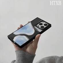 Un teléfono con un diseño de bloque de pigmento azul, compatible con los modelos 16 Pro, 16, 15 Pro, 14, 14 Plus, 13, 13 Pro, 12 Pro y 12 Pro. Ofrece una cobertura completa a prueba de golpes, un corte grande, un marco elegante y brillante y mejorado. - Negro - Ver 4
