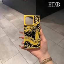 Teléfono con diseño de patrón de bloques calado. Compatible con las series 16 Pro, 16, 15 Pro, 14, 14 Plus, 13, 13 Pro, 12 Pro y 12 Pro. Diseño a prueba de golpes con cobertura total, gran abertura, marco liso brillante y detalles prominentes. - Amarillo - Ver 4
