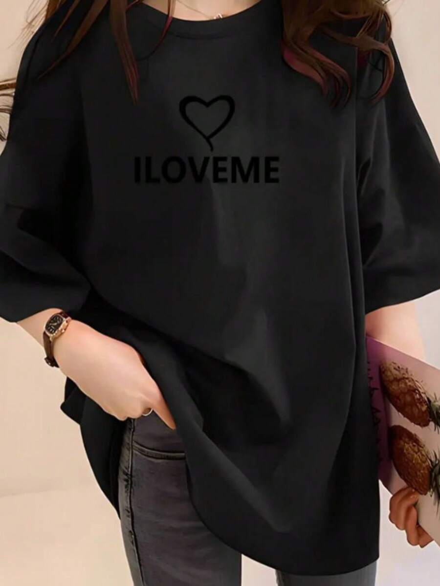 Camiseta Feminina Oversized de Gola Redonda com Estampa I LOVE ME , Ajuste Solto, Para o Verão Lançamento - Preto - Visão 1