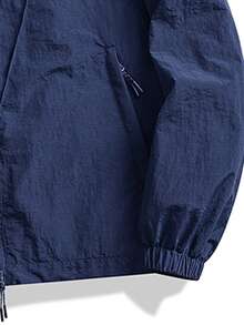 1pc Stand Collar Jacket, Featuring Minimalist Casual Style, Made Of Lightweight Breathable And Dirt-Resistant Fabric, With 3D Tailoring And Hidden Pockets, Suitable For Urban Youth's Daily Commute And Light Outdoor Exploration, Meeting The Needs Of Fashionable And Practical Dressing