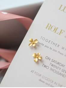 زوج من أقراط الأزهار، أقراط زهرة الياسمين، مصنوعة من الفولاذ المقاوم للصدأ 304، أقراط زهرة البوانسيانا، أقراط بتلات بسيطة، مناسبة للاستخدام اليومي للنساء