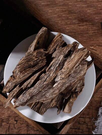 5g，沉香，纯天然沉香，香氛，饭后香薰，馈赠亲友，油脂丰富，助眠，宁神，沉香香薰持续时间长，适用于冥想，空气净化，瑜伽，卧室，客厅，办公室，助眠，宁神。