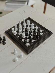 4.8cm Dollhouse Mini International Chess Set, Luxury Black & White Metal Chessboard, Black & White Chess Pieces, Chess Strategy Game, Mini Model Puzzle Props, Miniature BJD Scene, Fashionable Mini Chess, Miniature Home Decor Scene, Realistic Metal Chessboard & Pieces, Miniature Home Decor Props & Accessories - Multicolor - View 4