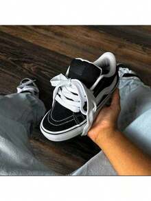 Tribute KNW Old New Feet Comfortable Unisex Sneakers - 黑與白 - 查看 2