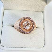 قطعة واحدة خاتم مرصع بالريشورات قديم مفحم من البيض الحمام الفخم