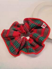 2pcs Retro Fashion Simple Personalized Fabric Plaid Red & Green Christmas Vibe Hair Scrunchies, Versatile Hair Accessories For Women, Hair Ties, Scrunchy Hair Ties