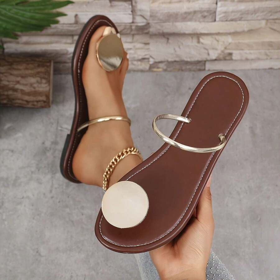 2025 Mode Damen Flache Sandalen mit dekorativem rundem Schnallenverschluss - Offene Zehenpartie, Slip-On Design, aus PU Obermaterial, bequeme Gummi-Flachsohle - ideal für Innen, Außen Urlaub, Damen Sandalen, Zehentrenner