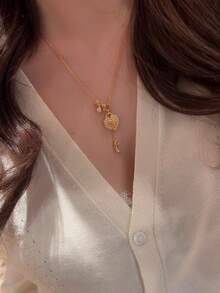 1件中世纪爱情奔跑戒指和月亮项链，奢华闪耀钻石项链 - 愛心跑環月牙項鍊 - 查看 3