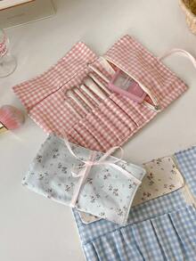 1pc/Set Ditsy Floral Portable Cute Makeup Brush Holder Bag, Eyebrow Pencil Holder Bag, Lipstick Holder Bag, Large Capacity Cosmetic Bag, Skincare Products Organizer Bag, Multi-Functional Storage Bag For Makeup Brushes, Eyebrow Pencils, Lipsticks, Lip Balms, Nail Polish, Cosmetics, Jewelry, Small Items, Bridesmaid Gift, Birthday Gift, Gift For Friends, Valentine's Day Gift, Travel Essential, Cruise Essential, Commute Essential - Multicolor - View 6