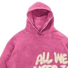 Y2k Pink Cute Hoodies St Pattys Day Outfit - Loose Fit Queen Hoodie, Fall Clothes Fashion Sports Style Tops, Vacation Outfits For Women, Casual Simple Long-Sleeve Top, Retro Elegant Commuter Versatile Hoodie, Cozy Valentine'S Day Couple Outfit With "All We Need Is Love" Letter Print. - 玫紅色 - 查看 3