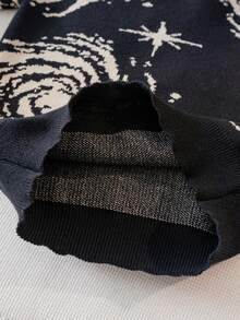 男童街头抽象图案针织套头衫，百搭日常穿着，春秋冬皆宜