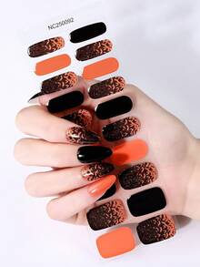 20 Stücke halb ausgehärtete Gel-Nagelfolien, personalisiertes Orange und Schwarz Farbschema Halloween Fledermäuse Schädel Verlaufseffekt Kristall Nagel Sticker, selbstklebende Komplett-Folien Nail Art, ohne UV-Lampe erforderlich, einfach anzubringen und zu entfernen, geeignet für Frauen und Mädchen Halloween Party DIY Nail Art