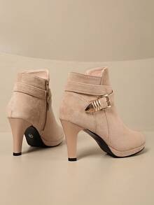 欧美新款秋冬细跟踝靴，侧拉链高跟短靴，时尚靴子，女短靴，欧美细跟高跟鞋，流行冬季新款性感圆头靴，简约高跟女靴