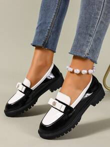 女士水钻装饰厚底乐福鞋，休闲春秋黑白拼接尖头一脚蹬舒适驾车鞋，优雅平底鞋 - 黑與白 - 查看 6