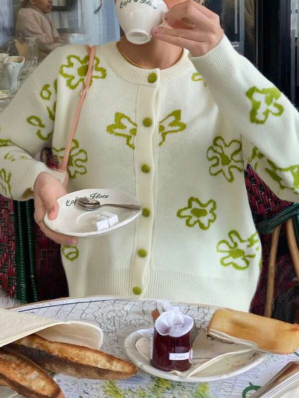 Cardigan ample et décontracté pour femmes avec imprimé floral mignon, design texturé, boutonnage devant, manches longues, pull tricoté doux et moelleux, convient pour le printemps, l'automne et l'hiver