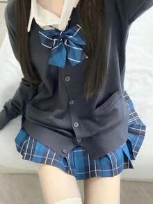 1 件女士秋冬学院风 JK 制服套装，包含长袖毛衣、百褶裙、有领衬衫，适合休闲穿着或拍照