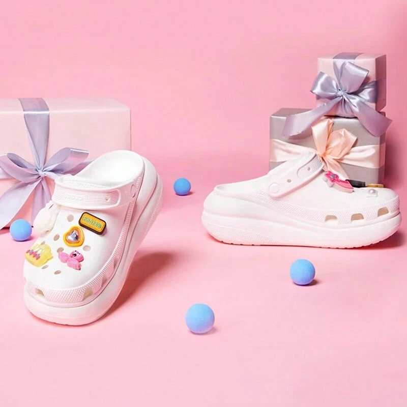 Crocs 男女通用沙滩凉鞋拖鞋，款式 207521-100，夏季 - 白色 - 查看 1