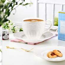 1 zestaw 6-uncjowych białych kubków do cappuccino - duża ceramiczna filiżanka do kawy ze spodkiem - do mikrofalówki i zmywarki, idealna do herbaty, espresso, latte - porcelanowy zestaw do kuchni lub kawiarni, dla baristów, ceramiczna filiżanka do espresso ze spodkiem, 6-uncjowa filiżanka do cappuccino, zabytkowe filiżanki do kawy w stylu kawiarnianym, do espresso i kawy po turecku, kubki do latte w stylu farmhouse, filiżanki do herbaty i spodki, porcelanowy zestaw dla baristów, pomysł na prezent