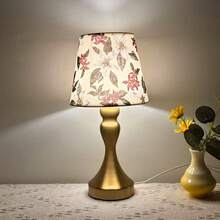1 Peça Luminária de Mesa com Tecido Floral Vintage e Base de Metal, USB 3 Cores Dimmerável, Estilo Retrô Minimalista, Adequada para Quarto, Sala de Estar, Escritório, Iluminação de Quarto, Luminária Decorativa, Plástico Durável, Iluminação Ajustável, Decoração de Casa
