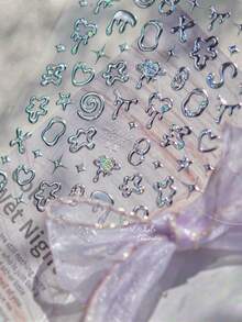 1 pieza Pegatina de uñas metálica con forma de corazón en dorado y plateado, pegatina de uñas 5D con forma de corazón para decoración DIY sin necesidad de decorar las uñas - Plateado - Ver 3