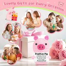 1 pièce Poupée en peluche tissée à la main de petit cochon avec des mots encourageants, pouvant être offerts comme petits cadeaux aux amis et à la famille. Un design de poupée adorable et des mots encourageants très chaleureux et doux ! Ces poupées adorables seront toujours vos amies et vous feront vous sentir détendu et heureux ! Ornements décoratifs pour la maison et le bureau, ornements tricotés mignons très adaptés pour le salon et le bureau - Multicolore - Voir 4