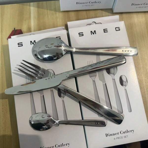 Zestaw 4 szt. wysokiej jakości sztućców, zestaw noży i widelców do steków w stylu western ze stali nierdzewnej 316, łyżka deserowa, łyżka do zupy, nóż i widelec do sałatki, łatwy do czyszczenia i odporny na blaknięcie nóż, widelec, łyżka do zupy, nóż obiadowy