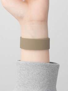 1 chiếc dây đeo đồng hồ silicon từ tính họa tiết vải thiều unisex, tương thích với Apple Watch 42mm, 38mm, 40mm, 41mm, 44mm, 45mm, 46mm, 49mm, dây đeo thay thế thời trang cho đồng hồ thông minh dòng Ultra2, Ultra SE2, SE 11, 10, 9, 8, 7, 6, 5, 4, 3, 2, 1 - Màu be - View 5