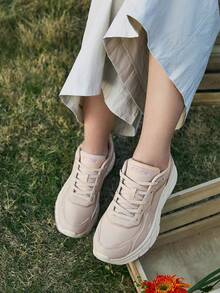 Skechers SKECHERS Mode Lässig Sport Retro Plateau Sohle Schuhe, geeignet für Studenten, Geburtstagsgeschenke, Mitarbeiterwegezeiten, Wandern, Outdoor, bequeme Chunky Sneaker 149916