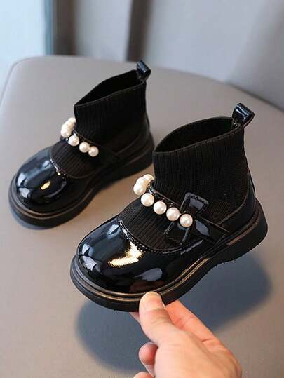 1双女童靴，2025年秋冬新款校园户外休闲短靴