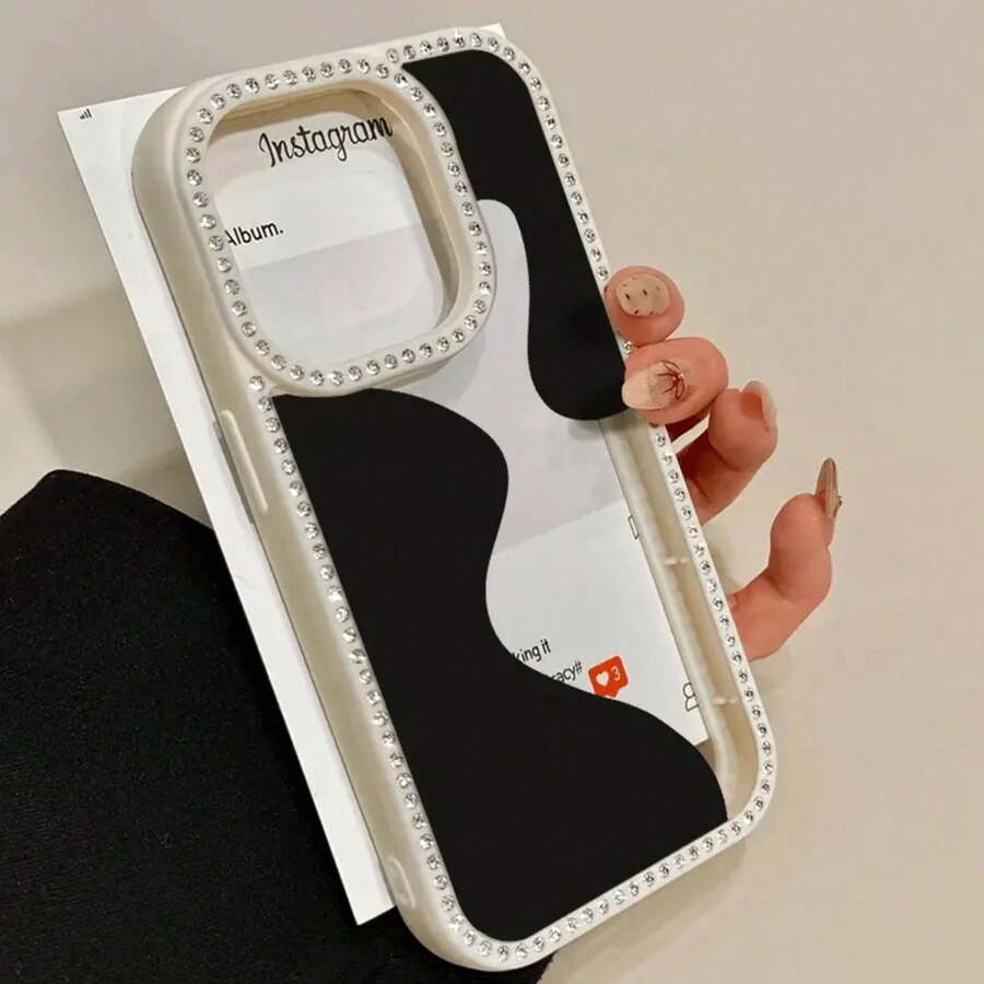 Teléfono Teléfono 3 en 1 con grabado de doble cara en blanco y negro, adecuado para phone16promax, 16 15pro 14 14 Plus/14 Pro 13 13 Pro 12Pro 11pro Promax Series. Suave anticaídas y resistente a las manchas, adecuado tanto para hombres como para mujeres con decoración. - Blanco - Ver 1