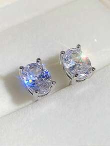 1 Pair Minimalist Creative European & American Sparkling 4-Prong Single Diamond Stud Earrings, Fashionable Small Oval Cubic Zirconia Women's Earrings, Suitable For Daily And Holiday Wear
