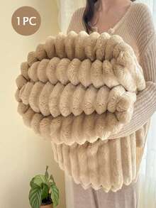 1pc Extra Large Striped Blanket, Wide Stripe Hollow Faux Fur, Milky White Fleece, Flannel Material, Casual Nap Blanket, Office Nap Blanket, Lightweight & Breathable, Soft As Cloud - Khaki - View 1