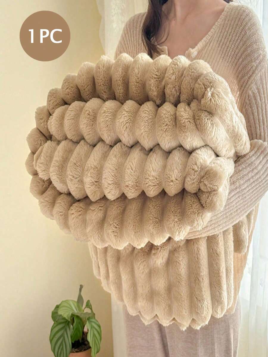 1pc Extra Large Striped Blanket, Wide Stripe Hollow Faux Fur, Milky White Fleece, Flannel Material, Casual Nap Blanket, Office Nap Blanket, Lightweight & Breathable, Soft As Cloud - Khaki - View 1