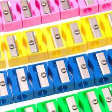 10 / 30 مبراة أقلام ملونة كالحلوى - تصميم صغير محمول باليد وملون، مثالية كهدايا للحفلات وأكياس الهدايا ومكافآت الفصول الدراسية (بأنماط مختلفة)