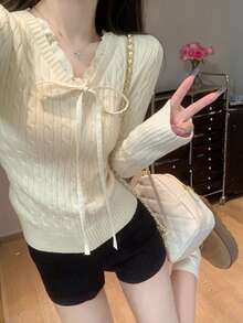 V-Neck Splicing Collegiate Style Cable Knit Sweater Top, Autumn/Winter, Korean Style - Apricot - View 3