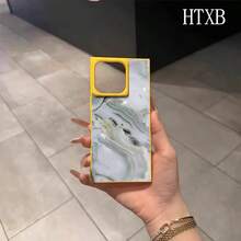 Teléfono con diseño de bloques blancos, compatible con las series 16 Pro, 16, 15 Pro, 14, 14 Plus, 13, 13 Pro, 12 Pro y 12 Pro Plus. Diseño a prueba de golpes con cobertura total, orificio grande, marco liso brillante y llamativo. - Negro - Ver 5