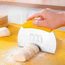 1 Piece Stainless Steel Dough Cutter Semicircular Scraper Scraper Household Silicone Baking Tool Cake Steamed Bun Dough - 黃色 - 查看 1