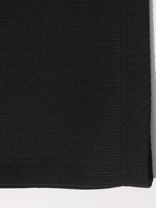 男士黑色纹理长袖T恤，竖条纹面料，简约V领，宽松版型，适合日常穿着，复古风格 - 黑色 - 查看 8