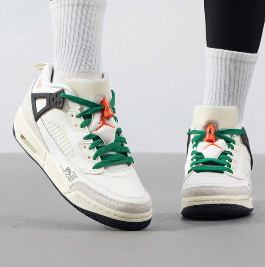 Nike أحذية كرة السلة الرياضية الكلاسيكية منخفضة الرقبة لأطفال جوردان سبيزايك - أبيض - مشاهدة 1