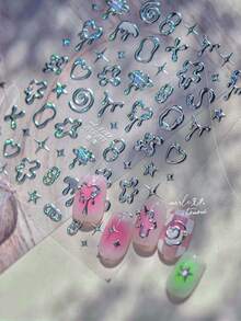 1 pieza Pegatina de uñas metálica con forma de corazón en dorado y plateado, pegatina de uñas 5D con forma de corazón para decoración DIY sin necesidad de decorar las uñas - Plateado - Ver 1