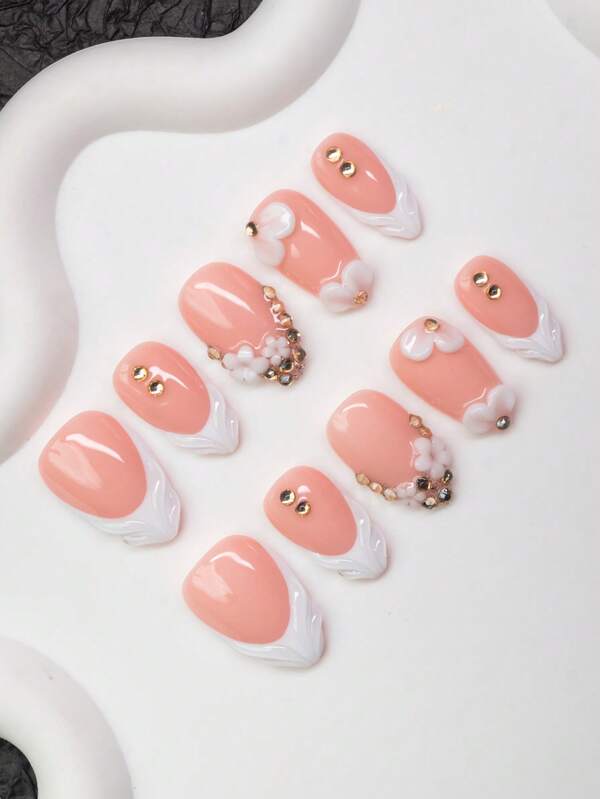 10 件/套手工杏仁形 Y2K 坏蛋风格指甲贴，裸色和白色，法式指甲贴，花卉、水钻装饰，适合派对、婚礼、日常佩戴，包含工具，是送给女士和女孩的绝佳礼物