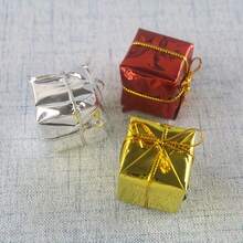 kumozawa 12 mảnh giấy vụn Giáng sinh mini, đồ trang trí Giáng sinh mini - Hộp quà nhựa bóng 3D nhiều màu sắc có ruy băng kim loại, không cần nguồn điện để trang trí cây thông, đồ dùng tiệc tùng và sự kiện tự làm, đồ trang trí ngày lễ trong nhà/ngoài trời, lớp hoàn thiện lấp lánh, màu sắc rực rỡ - Xem 6