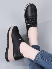 Fashionable Thick Sole Elastic Band Women's Shoes, Foil Print New Craftsmanship Platform Increase Height Make Legs Look Longer, Versatile Chunky Sole Slip-On Casual Shoes - Black - View 6