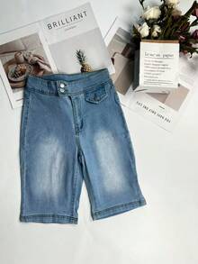 Women Button Closure Waist Casual Denim Shorts - Light Blue - View 6