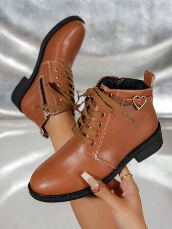 Fall/Winter 2025 Women's New Brown Lace-Up Side Zipper Heart Decor Chic Fashion Versatile Motorcycle Ankle Boots, Casual Outdoor European & British Style Chunky Heel Vacation Recommended Fairy Elegant French Minimalist Ankle & Short Boots