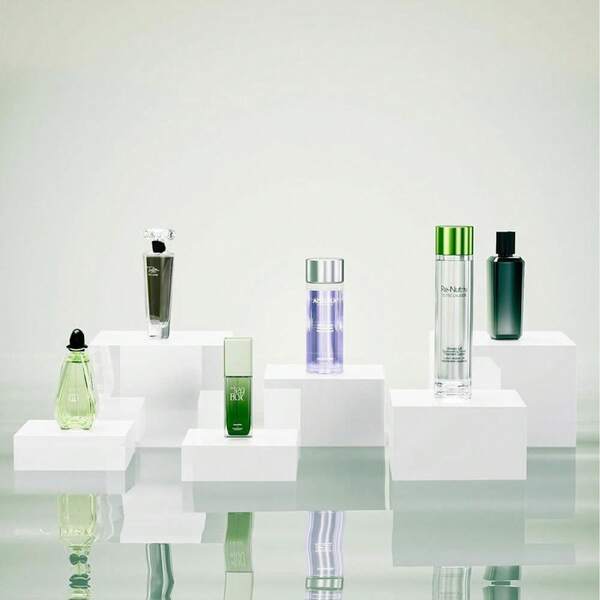 6 cajas acrílicas blancas/transparentes, estantería de exhibición cúbica multifuncional de 5 lados, almacenamiento lavable, adecuado para productos de belleza, baño, tocador, postres de fiesta de Navidad, exhibición de mesa de cumpleaños, esmalte de uñas y perfume