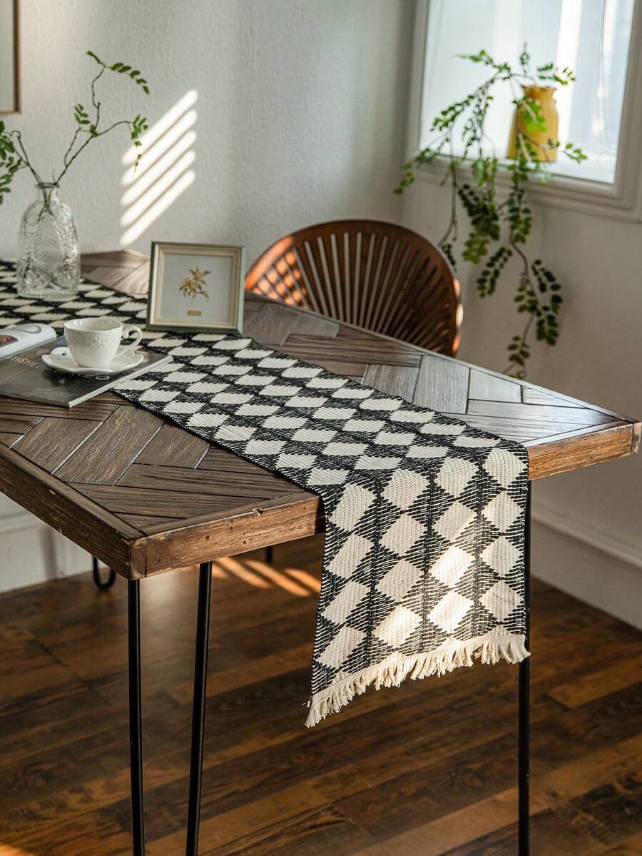 1 khăn trải bàn kiểu Mỹ, họa tiết kẻ caro đen trắng, thiết kế tua rua dệt tay, đa năng cho ăn uống, tiệc tùng, dã ngoại, đạo cụ chụp ảnh, trang trí không gian, phong cách châu Âu - Đen và trắng - Xem 1