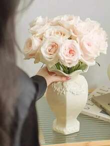 1 pieza Jarrón de cerámica con relieve de estilo francés retro, diseño de rosa tallada redonda, elegante decoración del hogar para mesa, jarrón altamente atractivo para arreglos florales, decoración de sala de estar y dormitorio, jarrón para centros de mesa